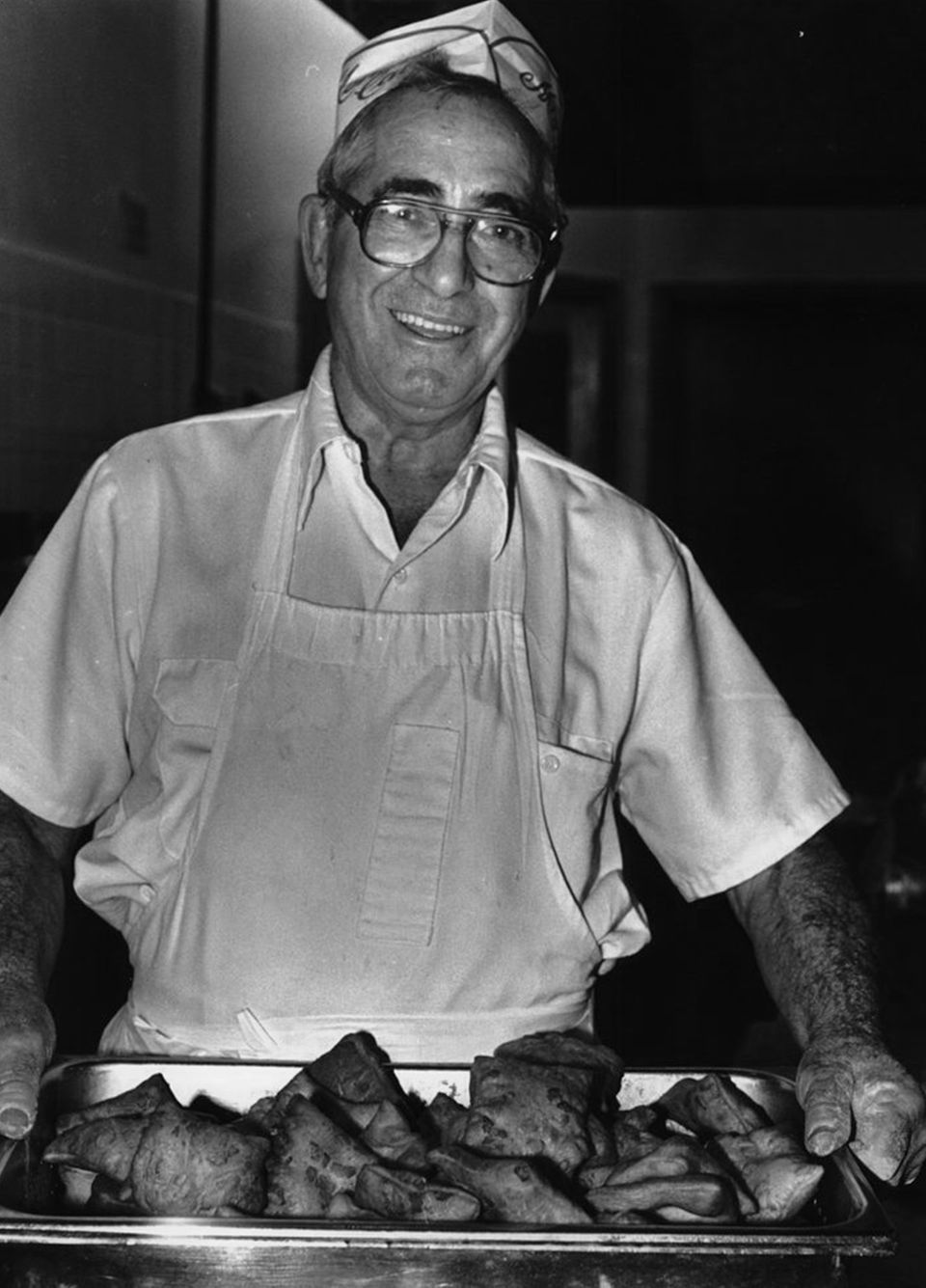 Morning Call waiter steven mills 1987